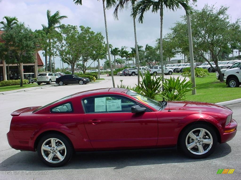 2007 Mustang V6 Deluxe Coupe - Redfire Metallic / Light Graphite photo #2