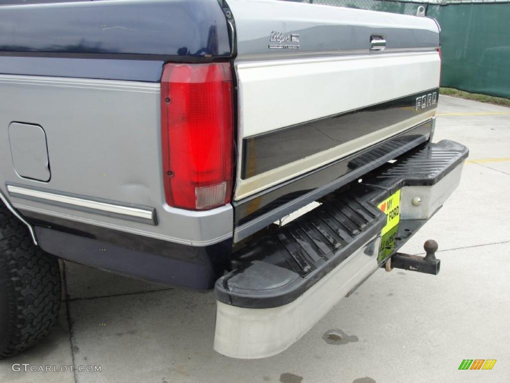 1995 F150 XLT Extended Cab - Medium Lapis Metallic / Blue photo #35