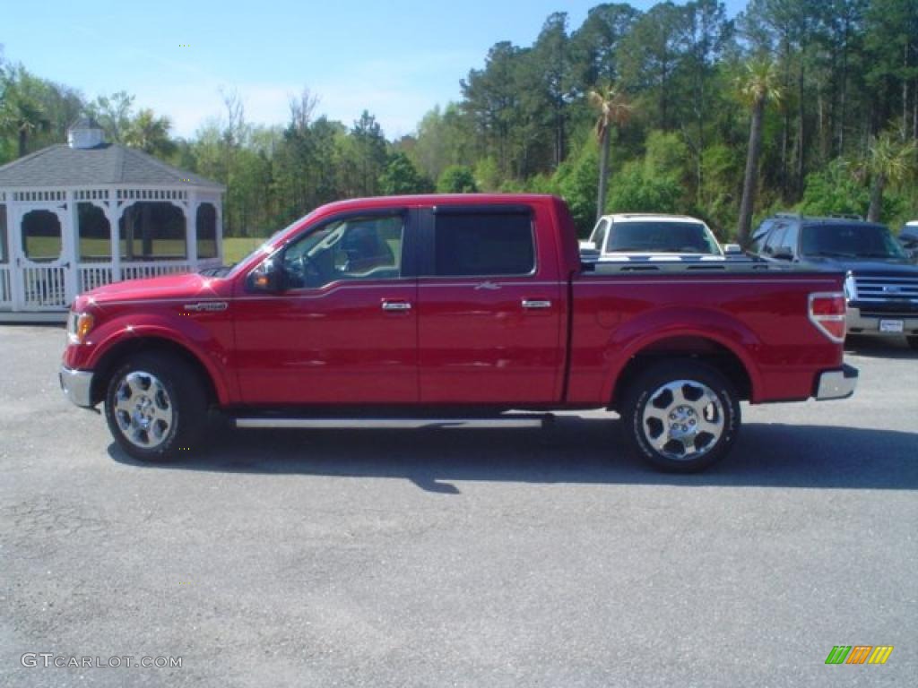 2010 F150 Lariat SuperCrew - Red Candy Metallic / Tan photo #10