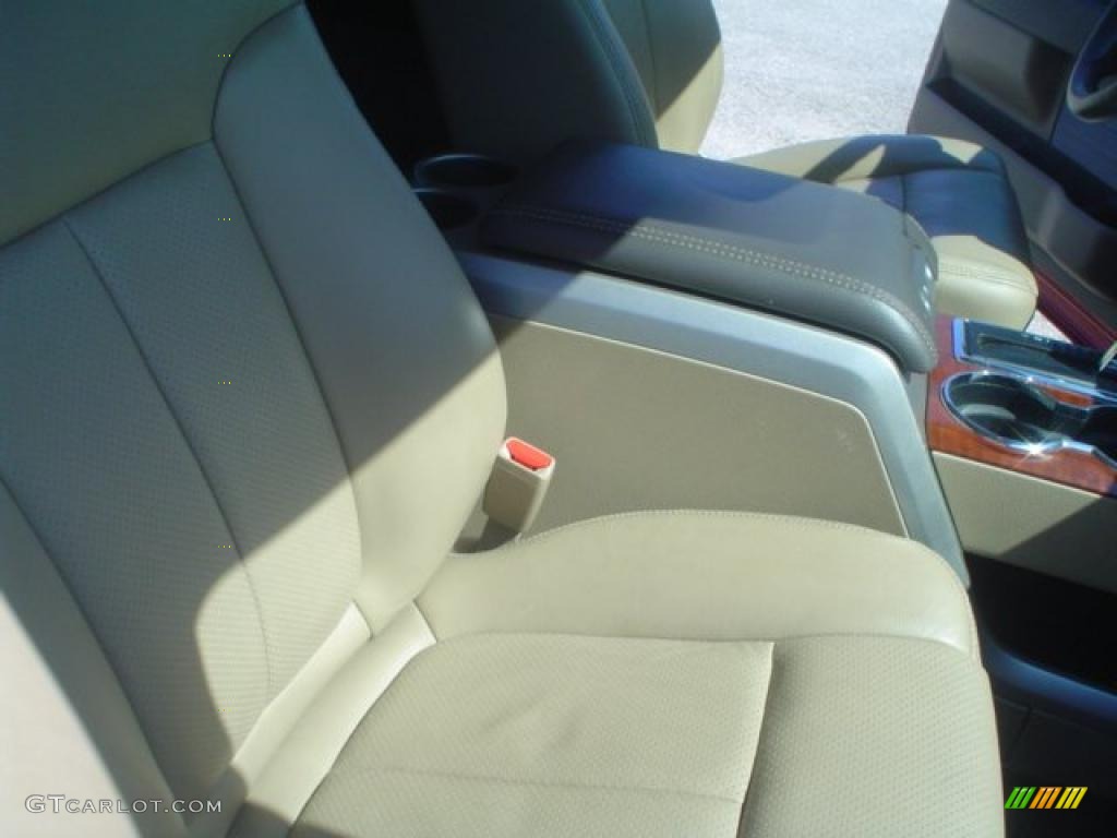 2010 F150 Lariat SuperCrew - Red Candy Metallic / Tan photo #20
