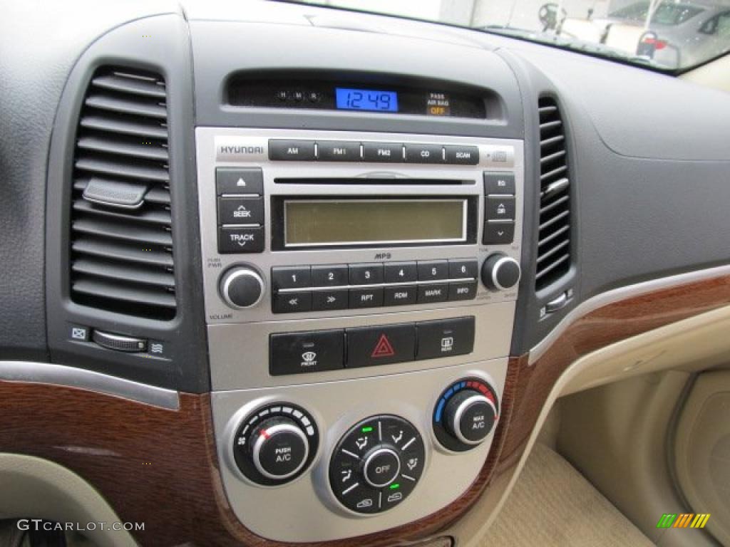 2007 Hyundai Santa Fe GLS 4WD Controls Photo #47369750