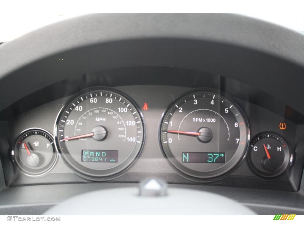 2005 Jeep Grand Cherokee Laredo Gauges Photo #47371262