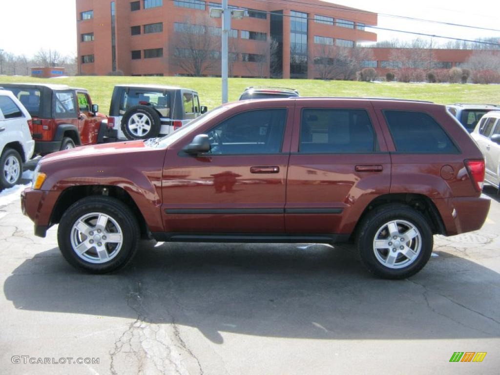 2007 Grand Cherokee Laredo 4x4 - Red Rock Crystal Pearl / Medium Slate Gray photo #12