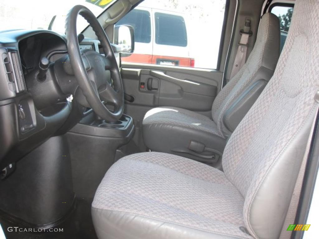 Medium Pewter Interior 2007 Chevrolet Express 1500 Cargo Van Photo #47373974