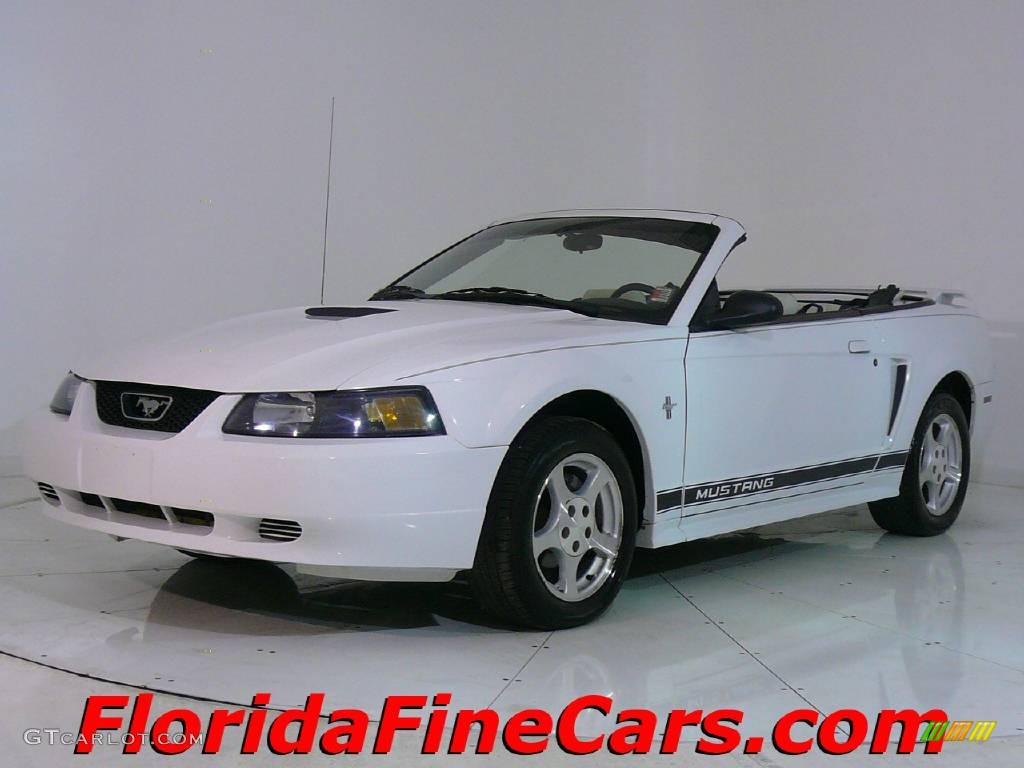 2002 Mustang V6 Convertible - Oxford White / Oxford White photo #1