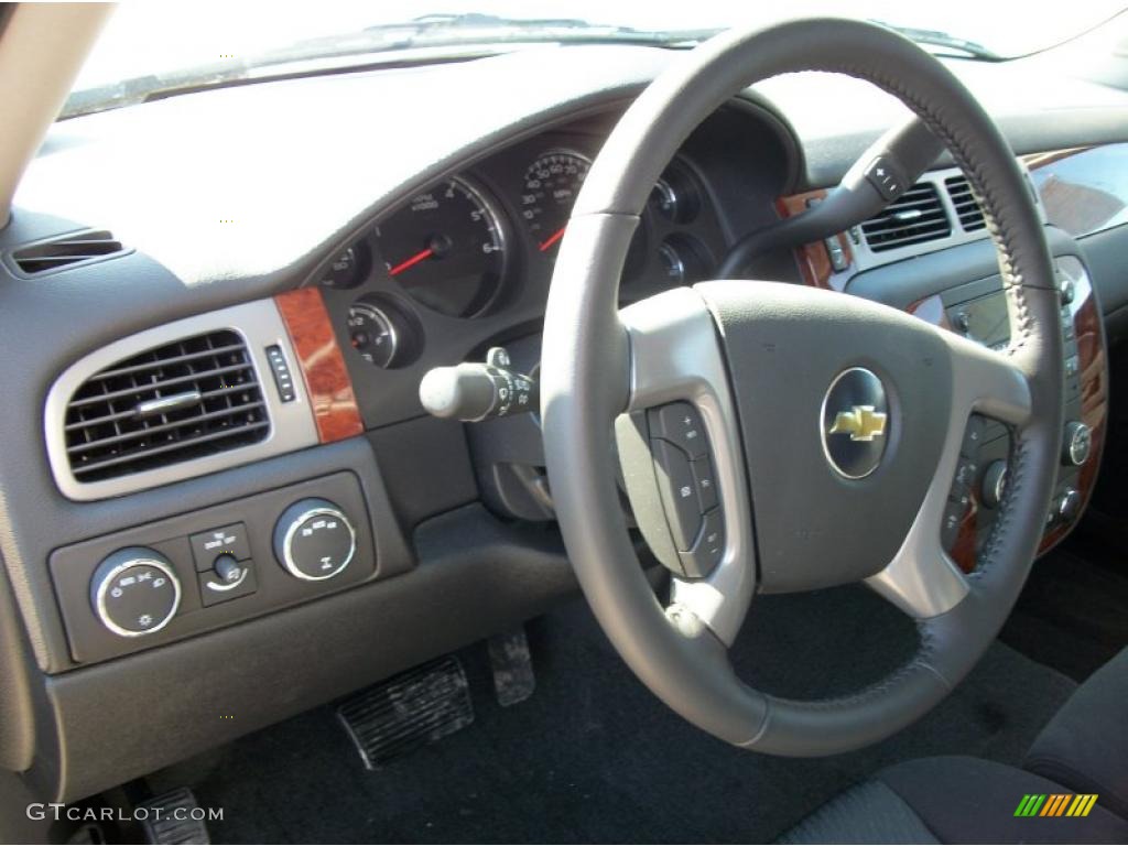 2011 Avalanche LS 4x4 - Taupe Gray Metallic / Ebony photo #17