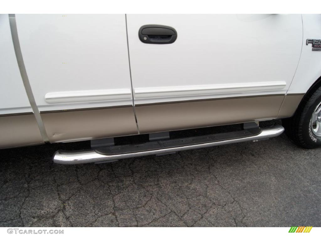 2004 F150 XLT Heritage SuperCab - Oxford White / Heritage Medium Parchment photo #16