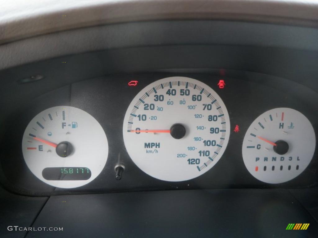 2003 Dodge Caravan SE Gauges Photos