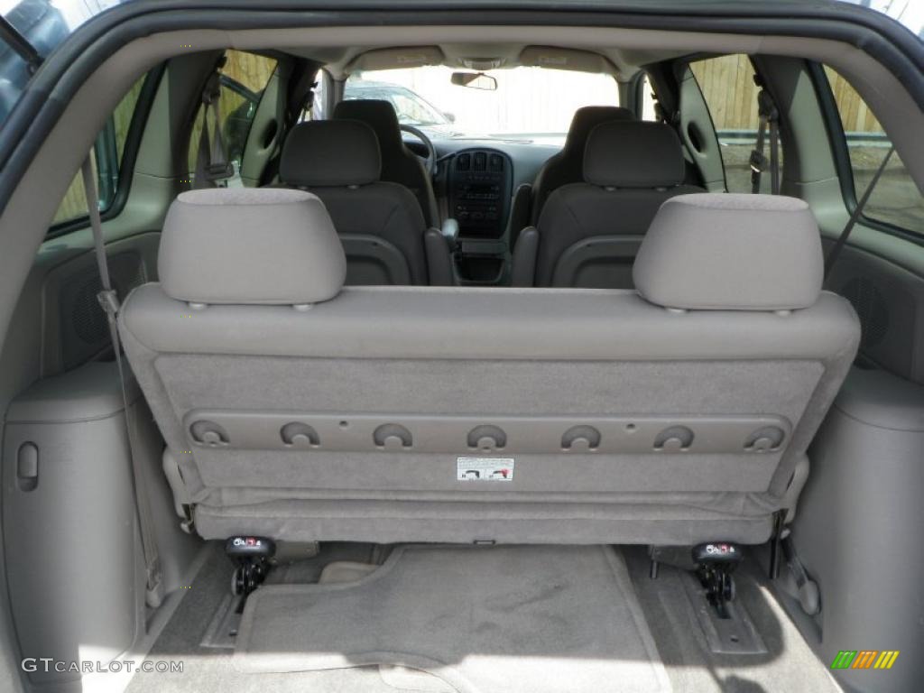 2003 Dodge Caravan SE Trunk Photo #47383823