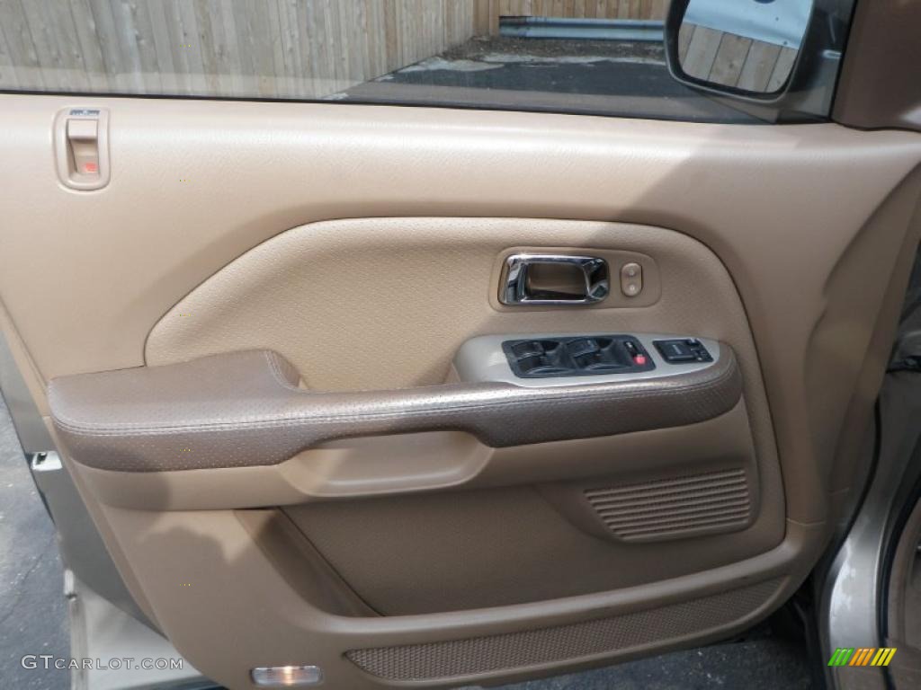 2005 Honda Pilot EX-L 4WD Door Panel Photos