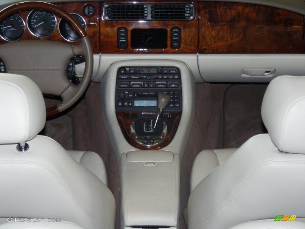 2006 Jaguar XK XKR Convertible Ivory Dashboard Photo #47386979