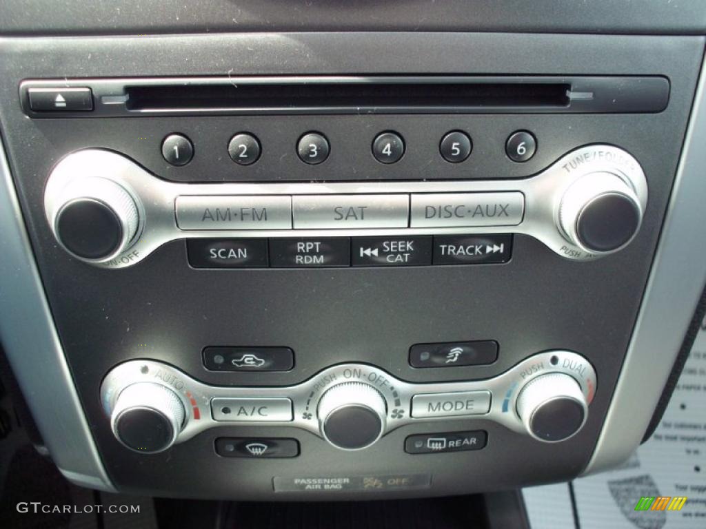 2011 Nissan Murano SL AWD Controls Photo #47387339