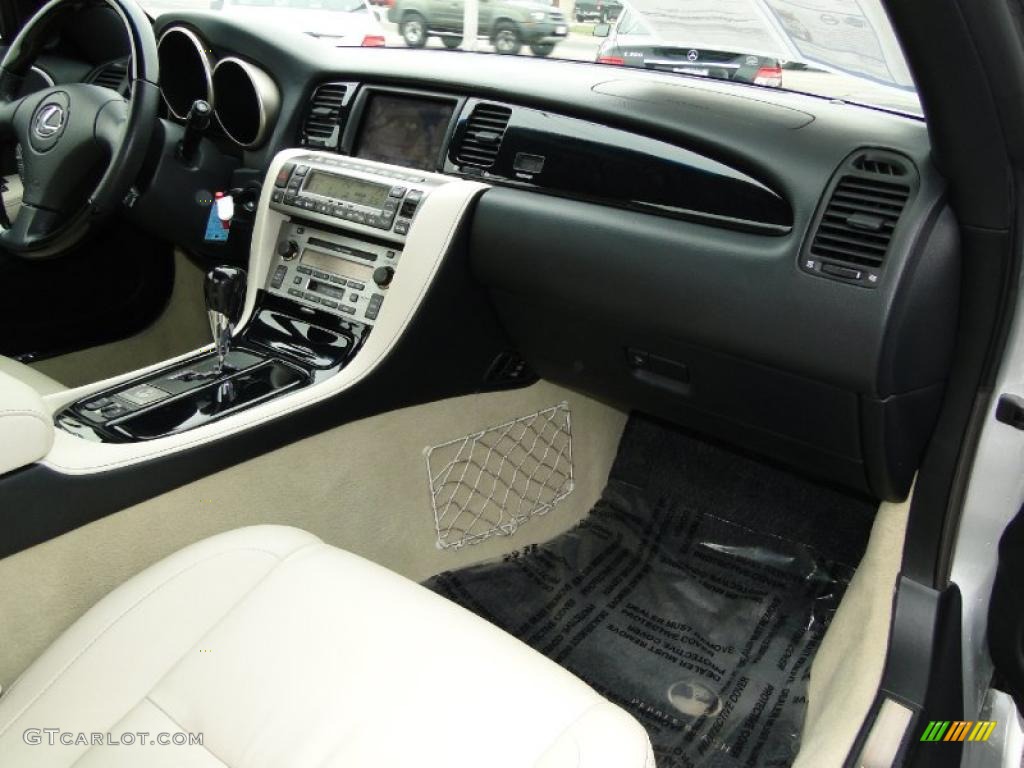 2009 Lexus SC 430 Pebble Beach Edition Convertible Ecru/Black Dashboard Photo #47387510