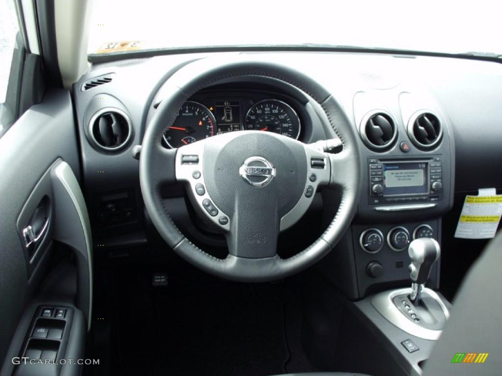2011 Rogue SL AWD - Pearl White / Black photo #14
