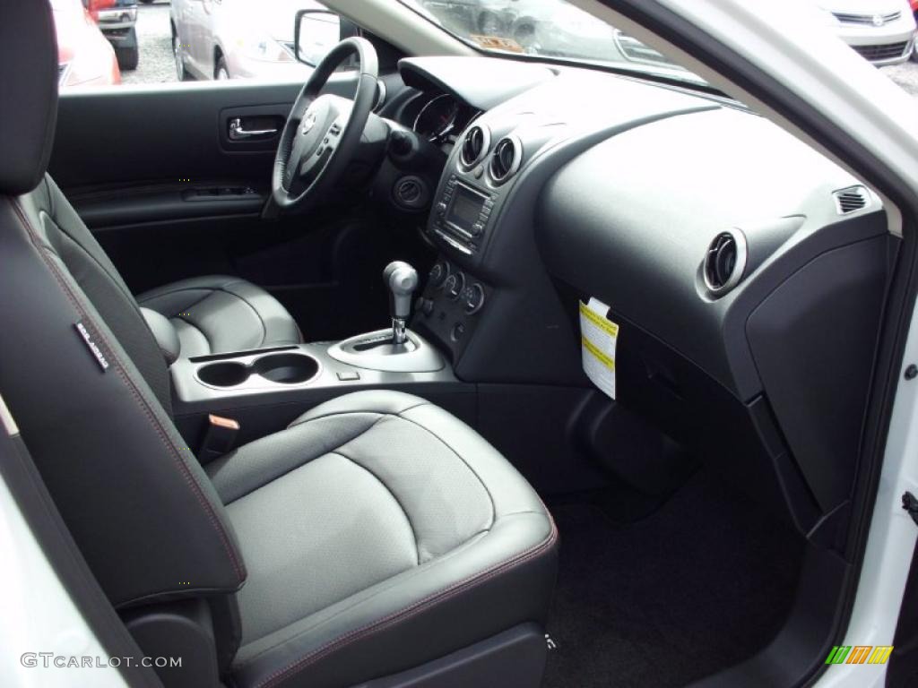 2011 Rogue SL AWD - Pearl White / Black photo #17