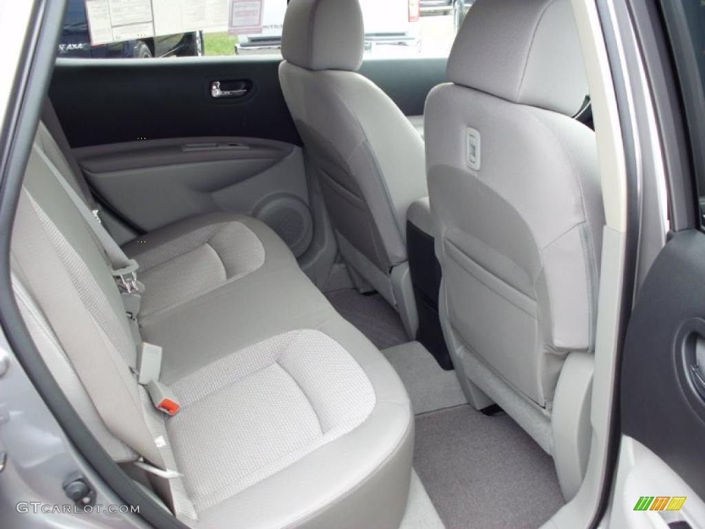 2011 Rogue SV AWD - Platinum Graphite / Gray photo #15