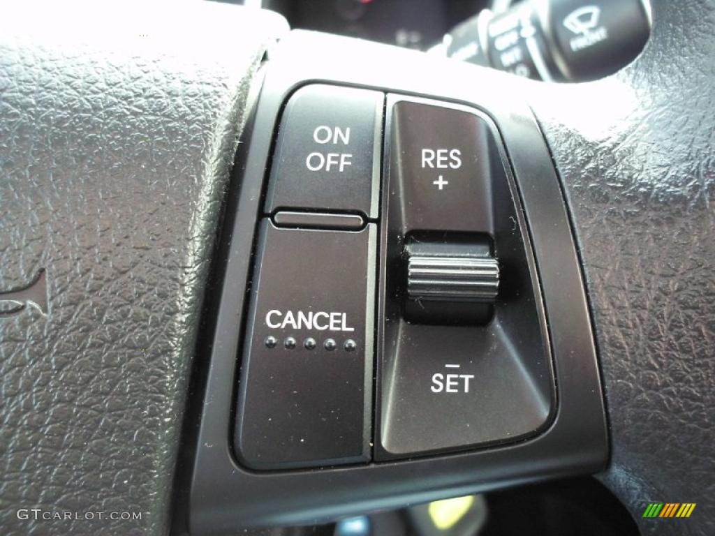 2011 Kia Sorento LX AWD Controls Photo #47388539