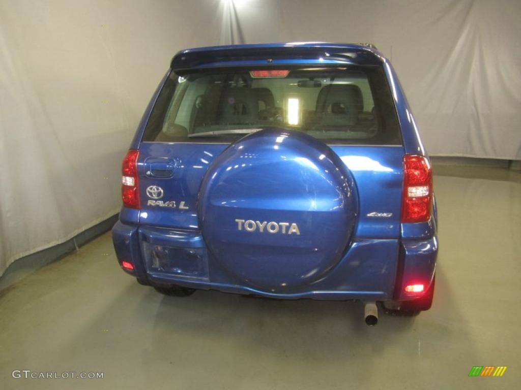 2005 RAV4 4WD - Spectra Blue Mica / Dark Charcoal photo #12