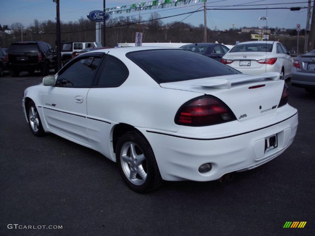 2001 Grand Am GT Coupe - Arctic White / Dark Pewter photo #5