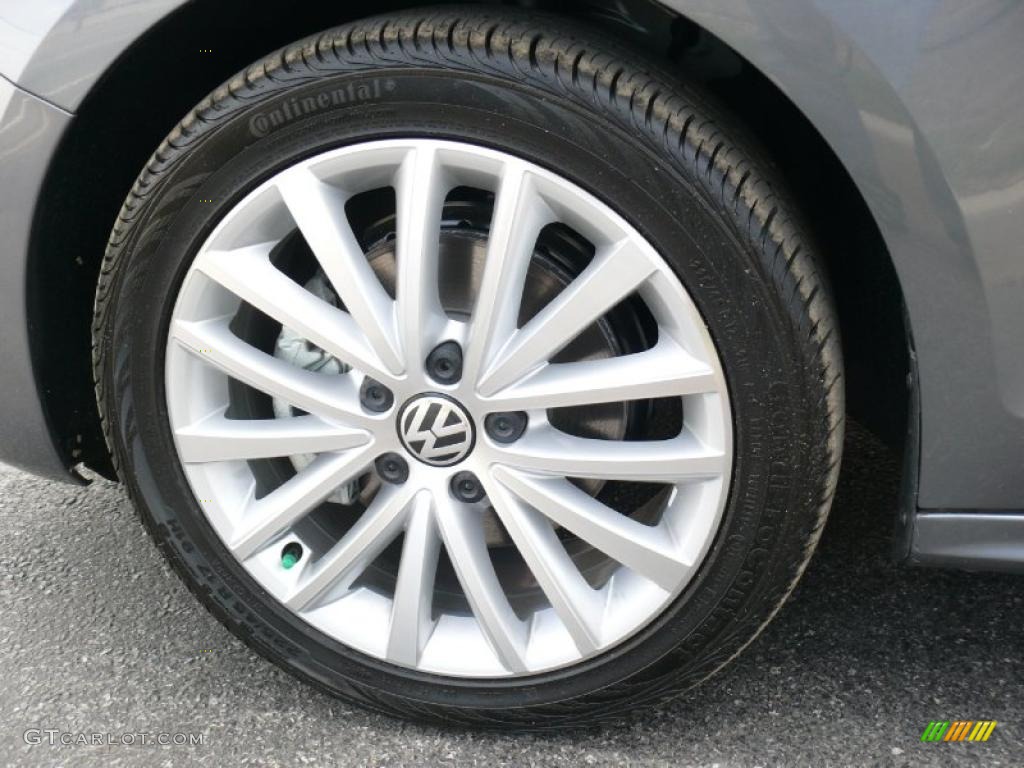 2011 Volkswagen Jetta SEL Sedan Wheel Photo #47389571