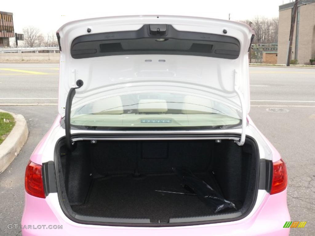 2011 Jetta SE Sedan - Custom Pink / Cornsilk Beige photo #13