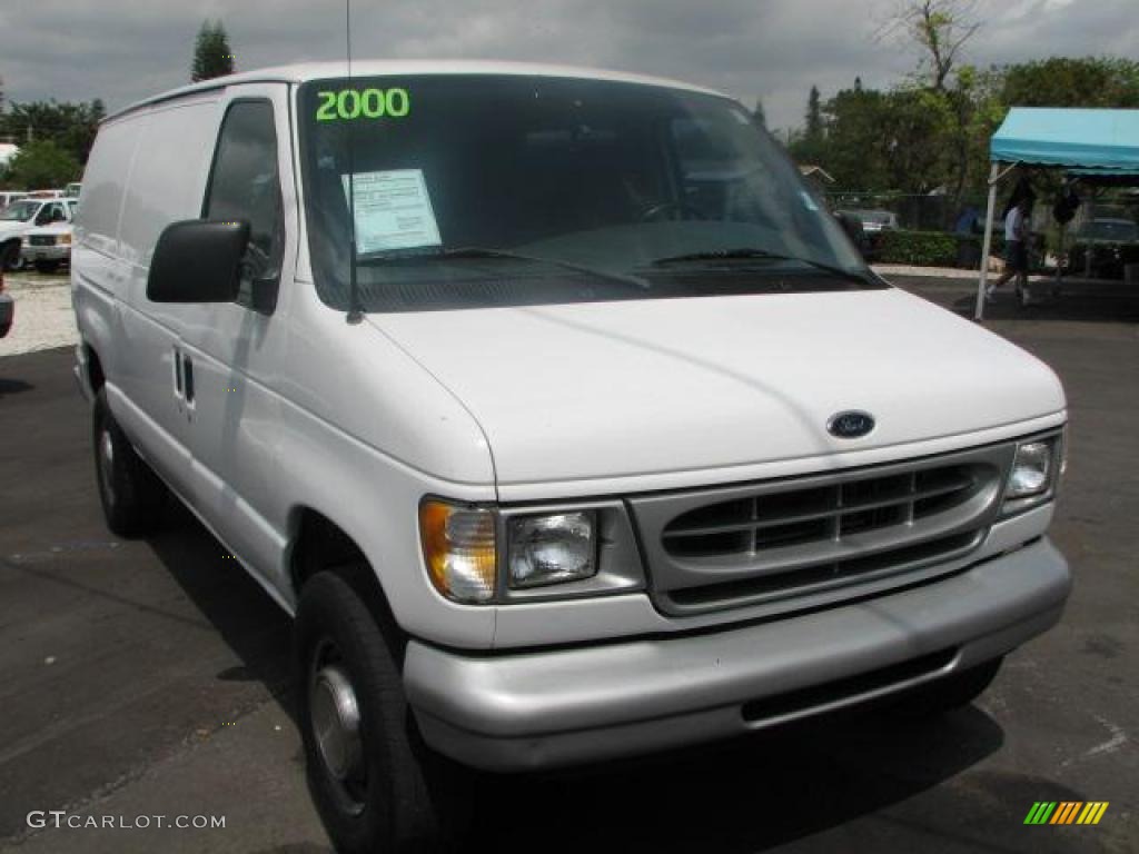 Oxford White 2000 Ford E Series Van E250 Commercial Exterior Photo #47391188