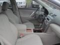 Super White - Camry XLE Photo No. 16