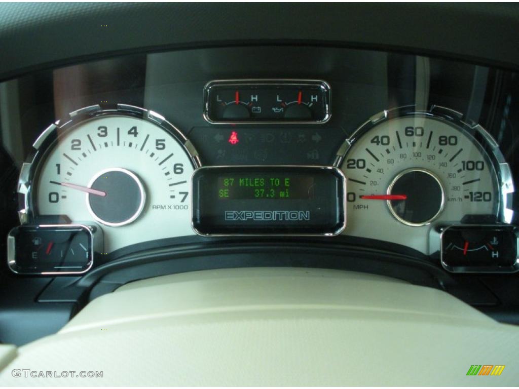 2011 Ford Expedition XLT Gauges Photo #47392217