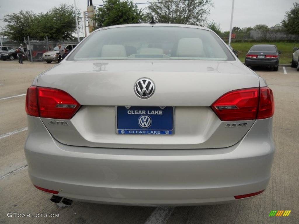 2011 Jetta SE Sedan - White Gold Metallic / Cornsilk Beige photo #6