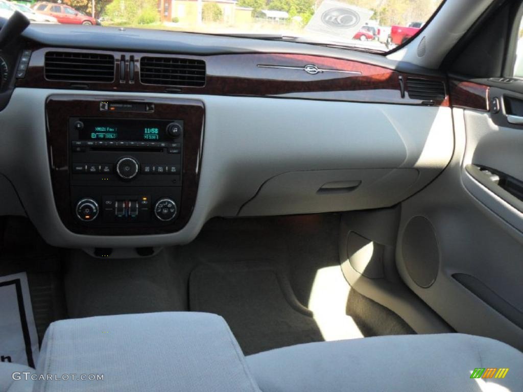 2011 Impala LT - Summit White / Gray photo #14