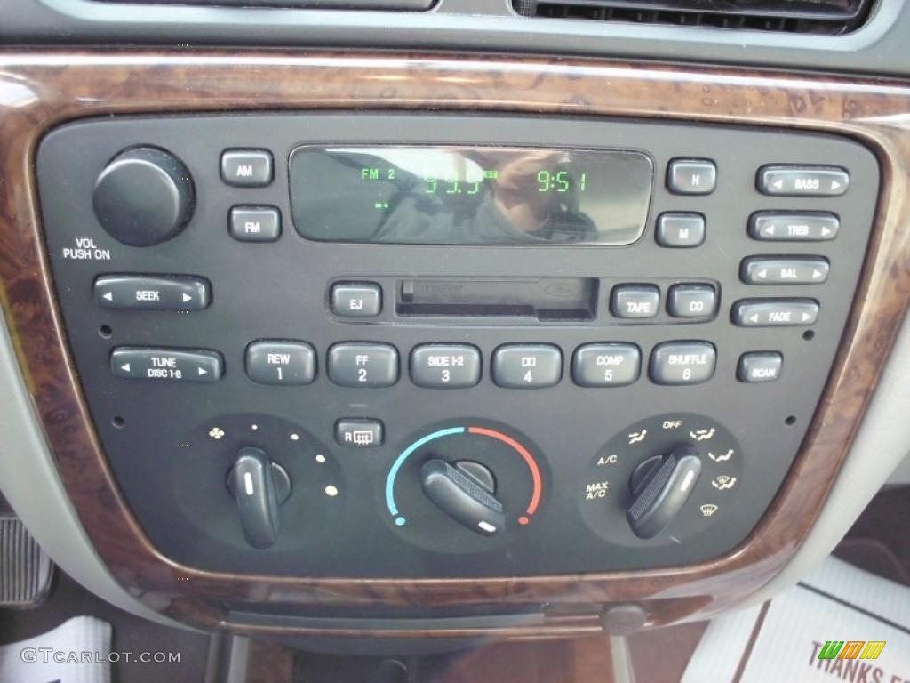 2000 Mercury Sable LS Sedan Controls Photos