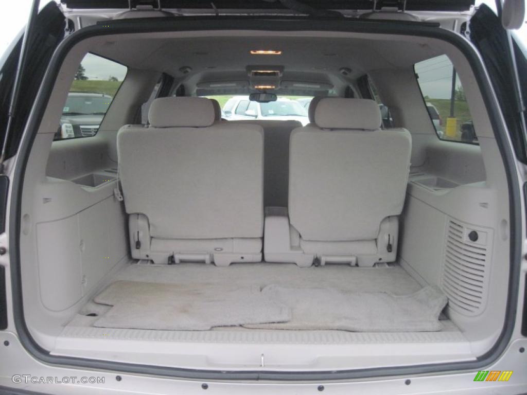 2008 GMC Yukon XL SLT Trunk Photo #47392772