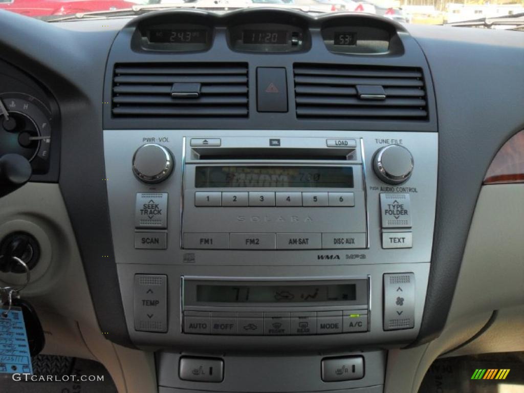 2007 Toyota Solara SLE V6 Convertible Controls Photo #47393243