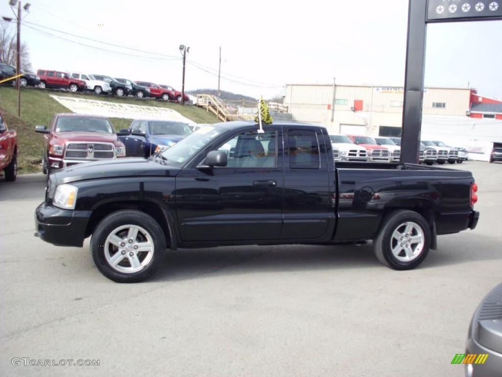 Brilliant Black Crystal Pearl 2007 Dodge Dakota SLT Club Cab 4x4 Exterior Photo #47393327
