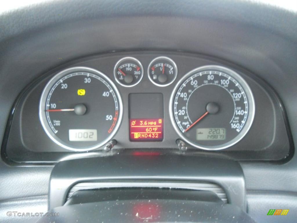 2005 Volkswagen Passat GLS TDI Sedan Gauges Photos