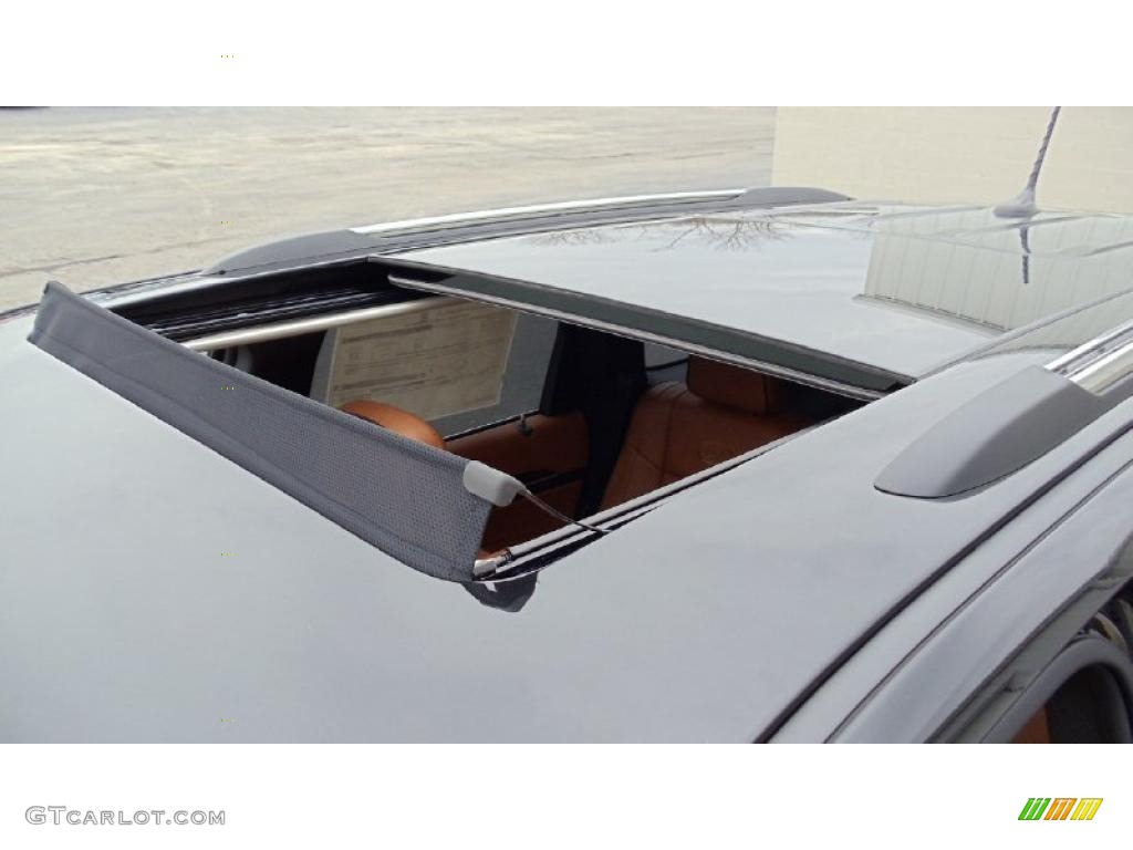 2011 Jeep Grand Cherokee Overland 4x4 Sunroof Photo #47394572