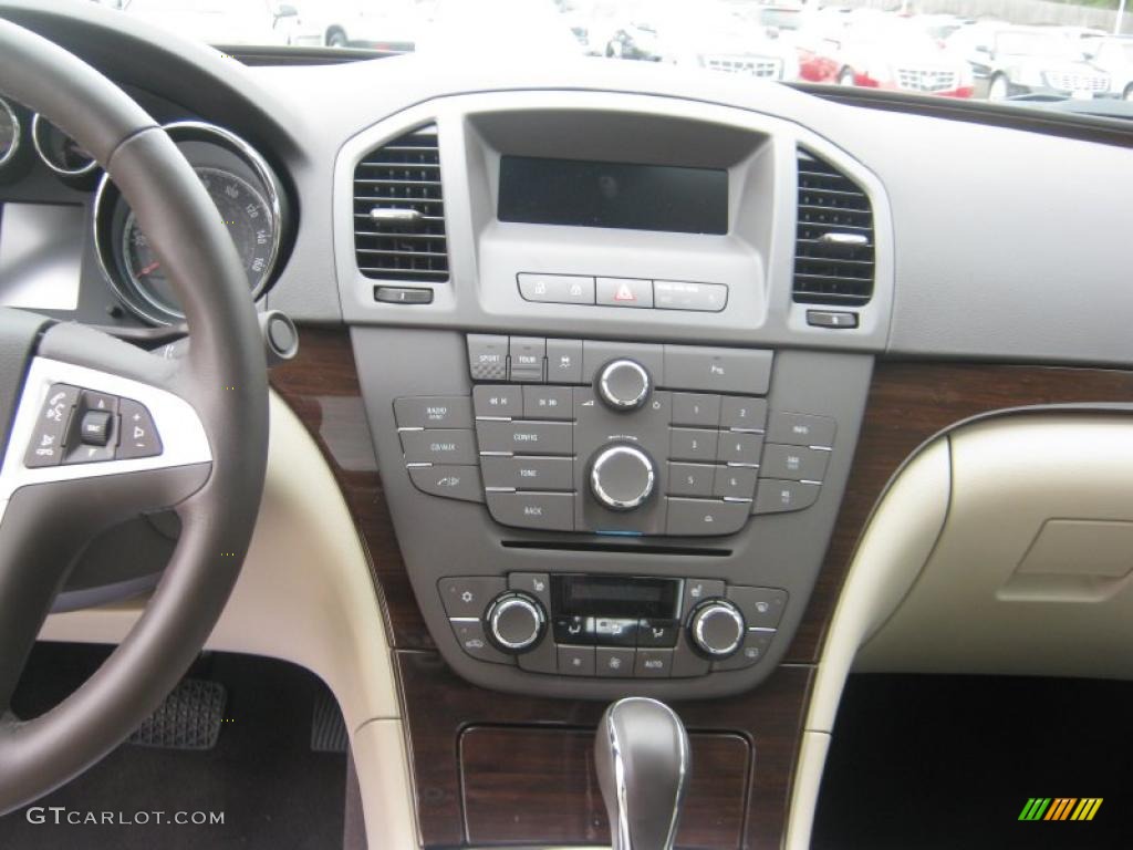 2011 Buick Regal CXL Turbo Controls Photo #47394806