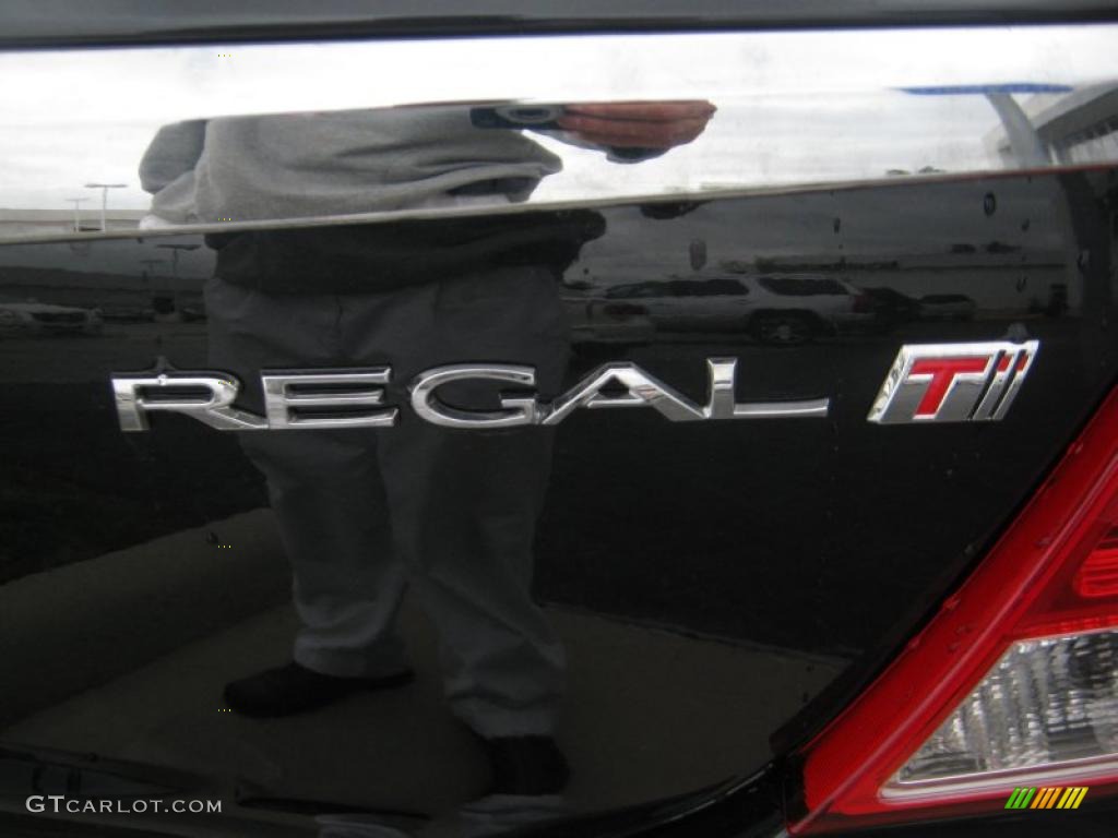 2011 Buick Regal CXL Turbo Marks and Logos Photo #47395016