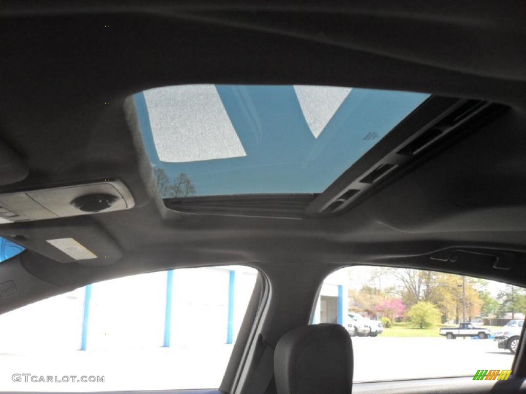 2009 Pontiac G8 Sedan Sunroof Photo #47395382