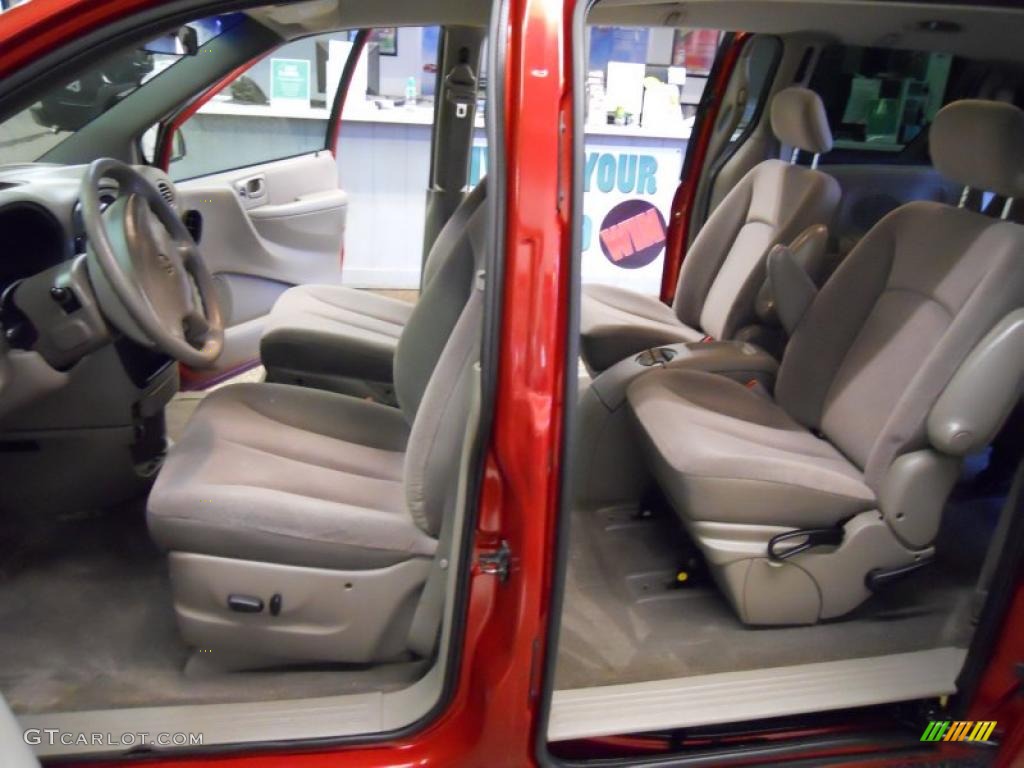 2001 Grand Caravan EX - Inferno Red Pearlcoat / Taupe photo #22
