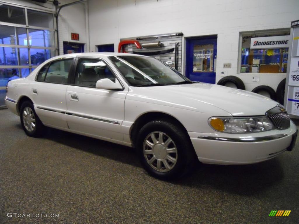 2001 Continental  - Vibrant White / Light Graphite photo #6