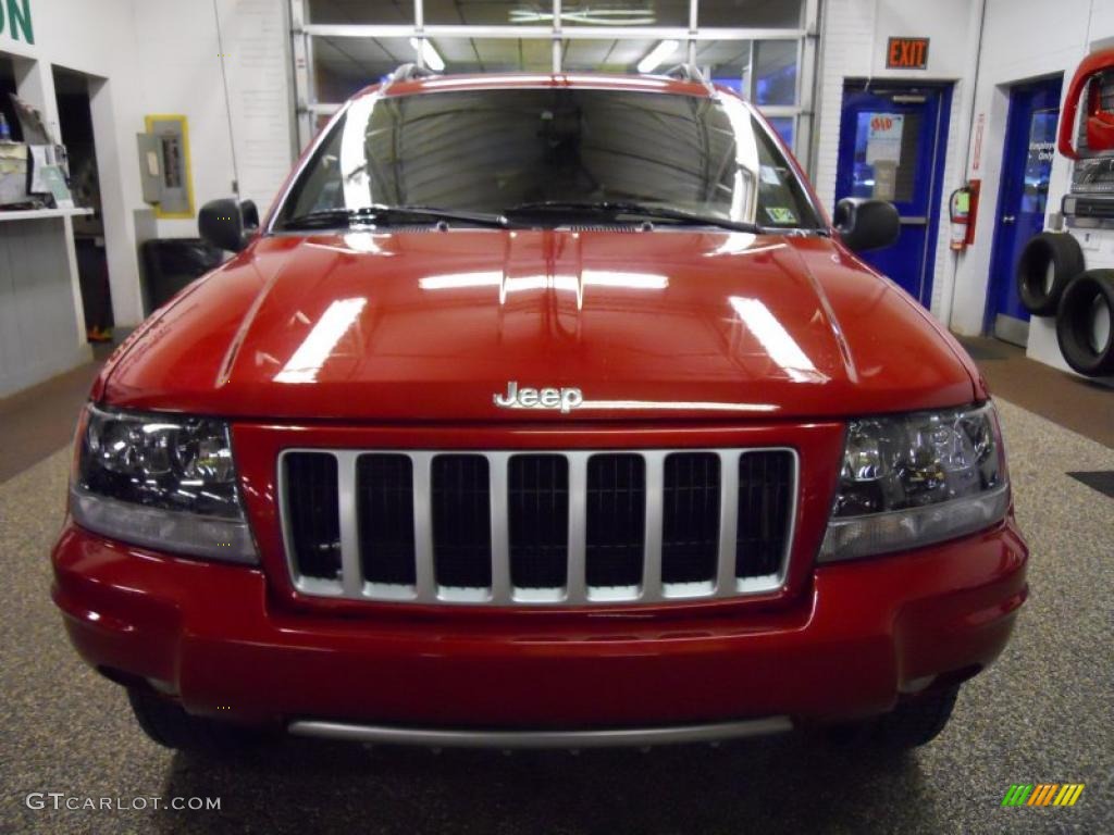 2004 Grand Cherokee Laredo 4x4 - Inferno Red Pearl / Sandstone photo #1