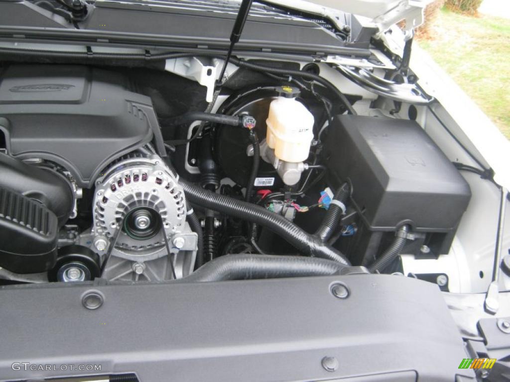 2011 GMC Yukon XL SLT Engine Photos