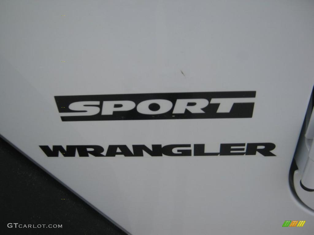 2011 Wrangler Sport 4x4 - Black / Black photo #23
