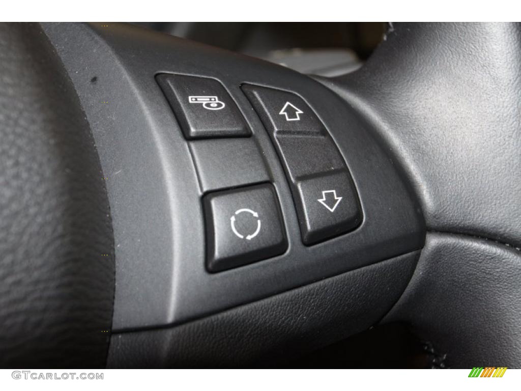 2011 BMW X5 xDrive 50i Controls Photo #47400110