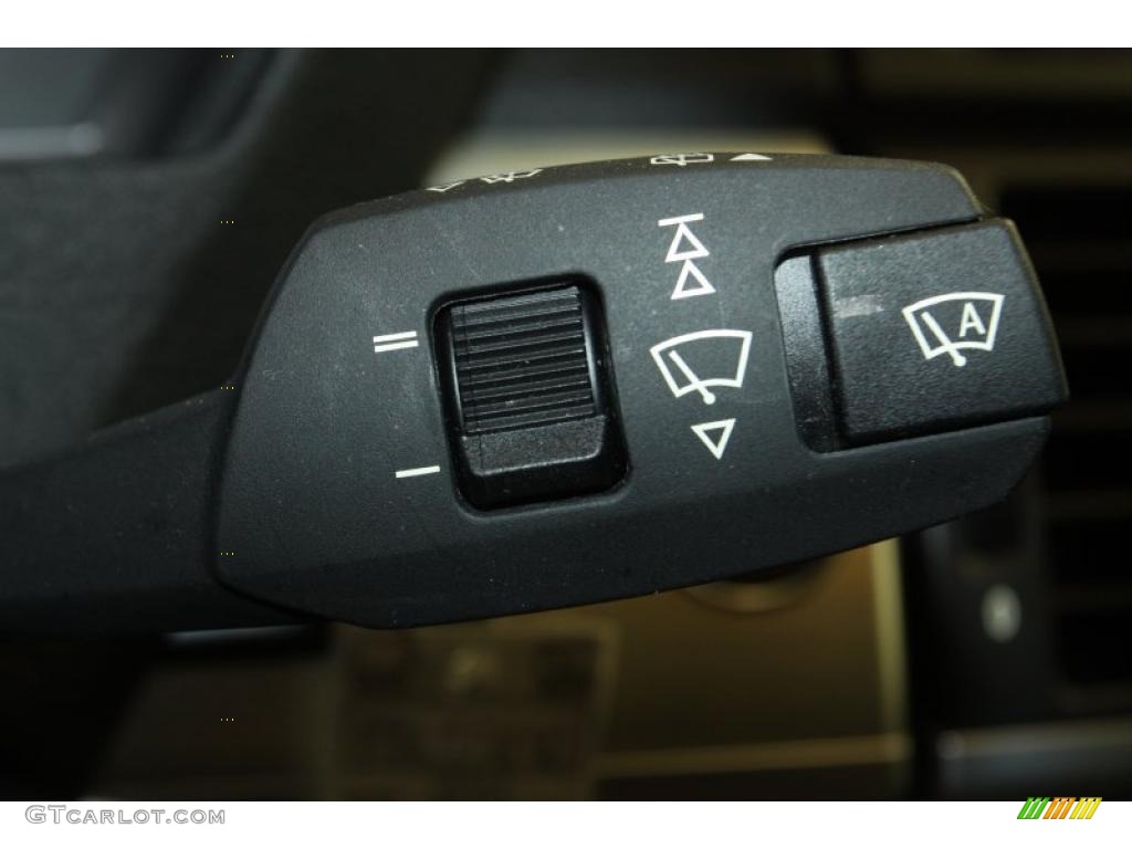 2011 BMW X5 xDrive 50i Controls Photo #47400119