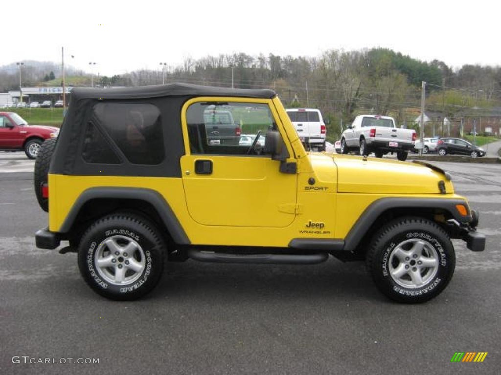 2004 Wrangler Sport 4x4 - Solar Yellow / Dark Slate Gray photo #5