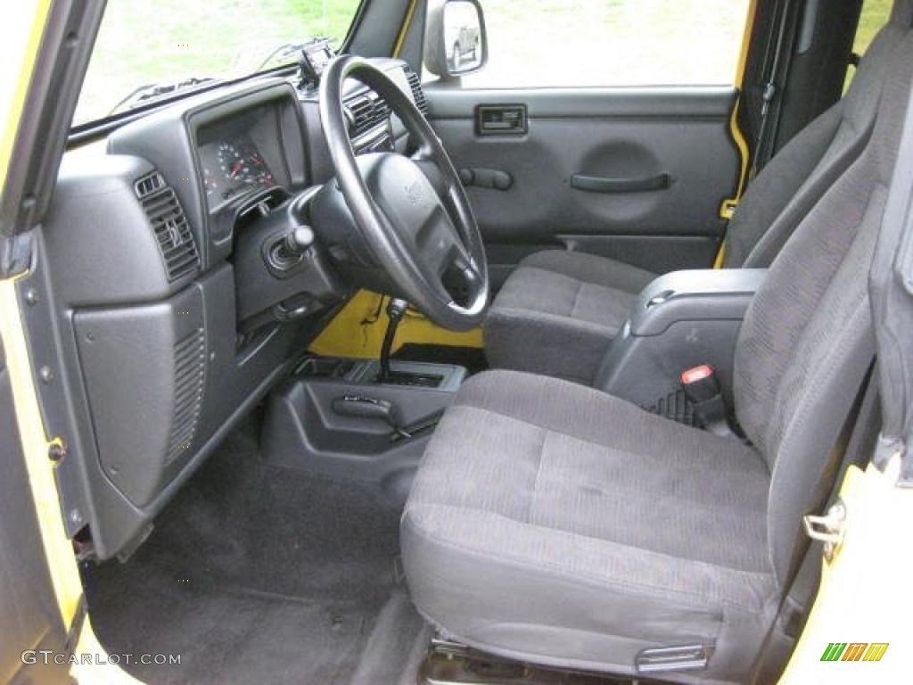 2004 Wrangler Sport 4x4 - Solar Yellow / Dark Slate Gray photo #16