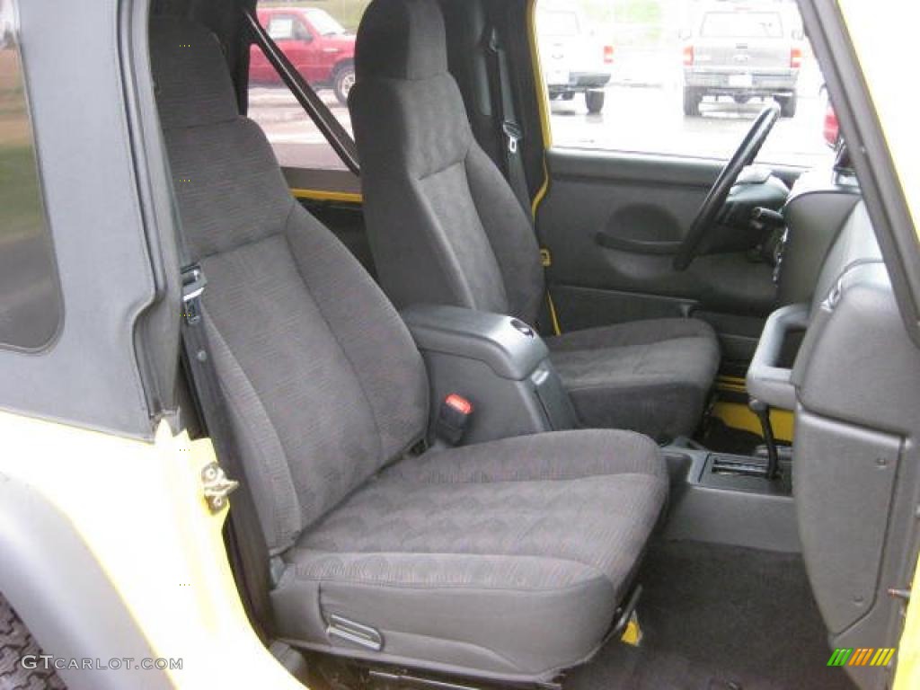 2004 Wrangler Sport 4x4 - Solar Yellow / Dark Slate Gray photo #21