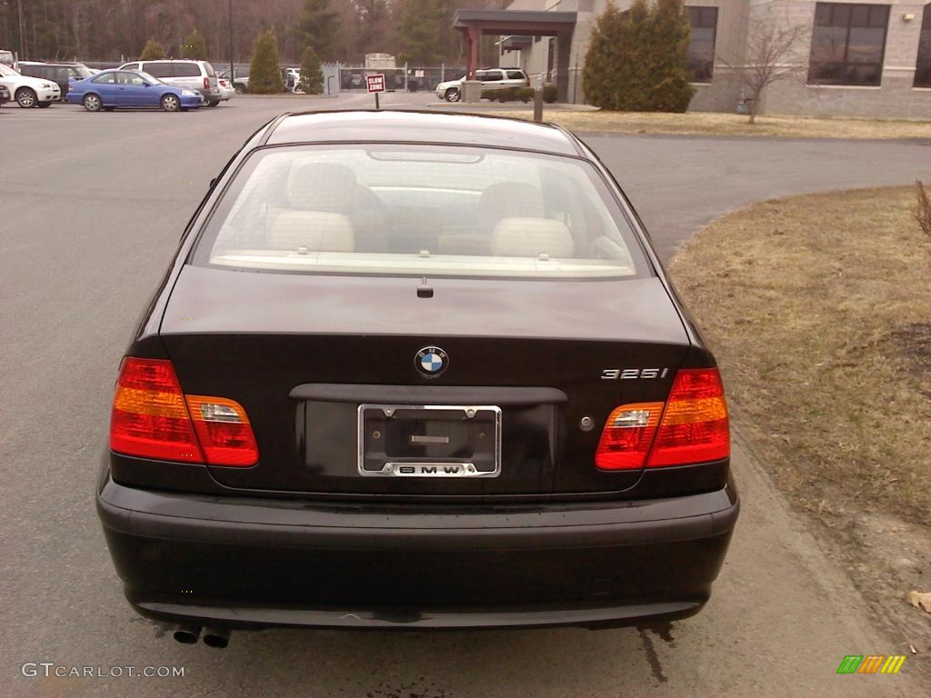 2002 3 Series 325i Sedan - Jet Black / Sand photo #5
